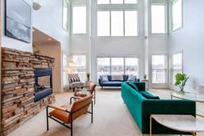 Sunny Ridge - Hot Tub, Gym, Jacuzzi Tub, Game Room